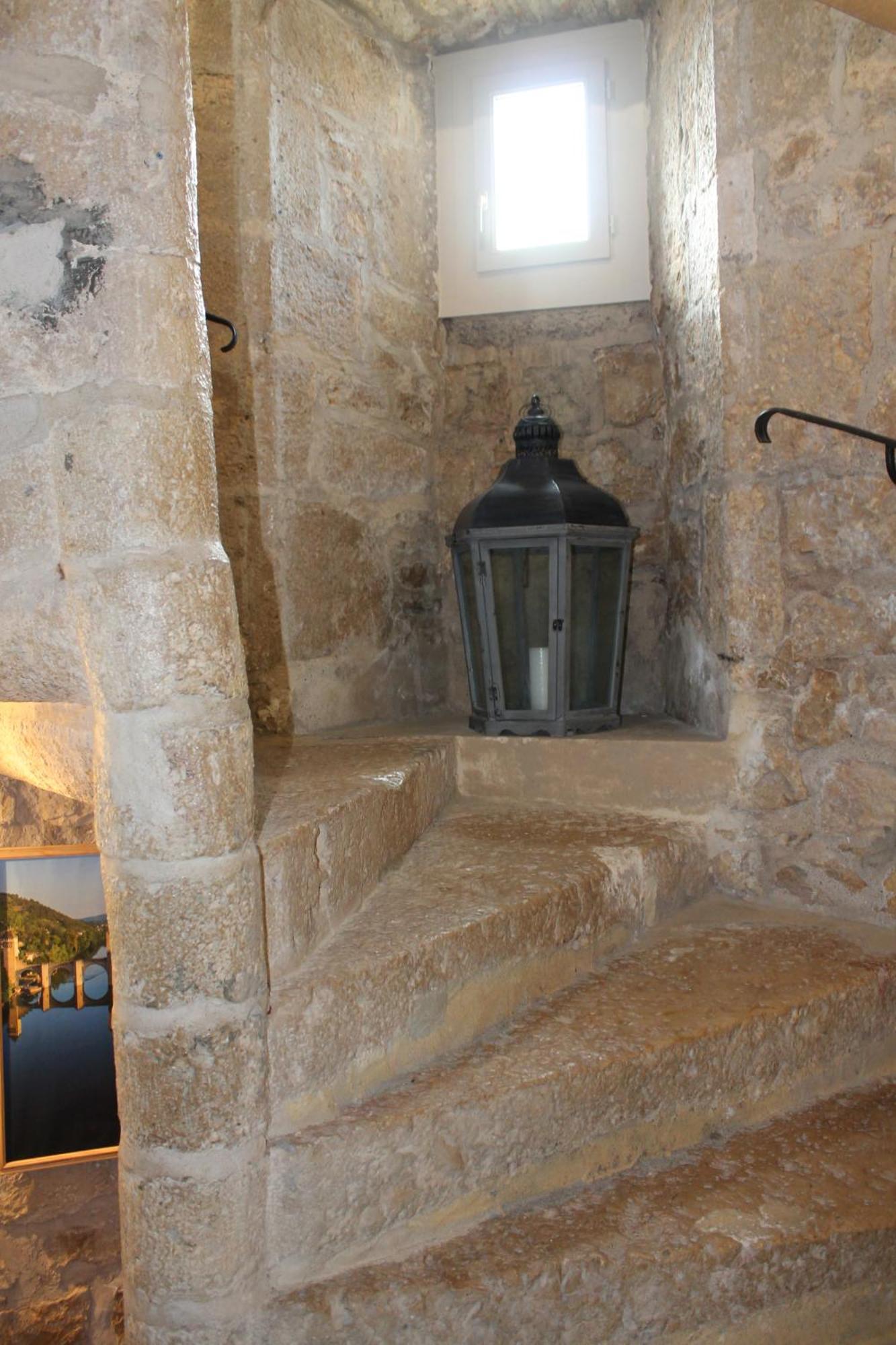 Logis Auberge de la Tour Sauzet  Extérieur photo