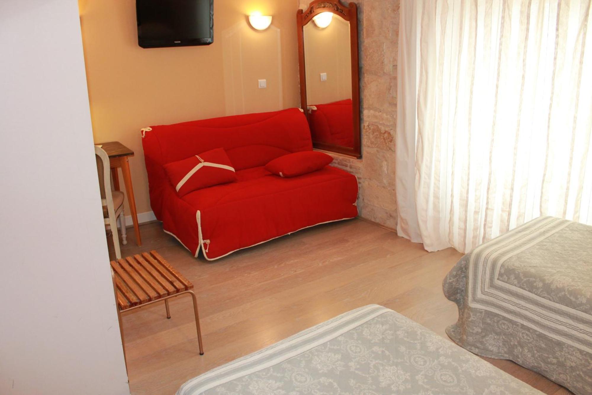 Logis Auberge de la Tour Sauzet  Chambre photo
